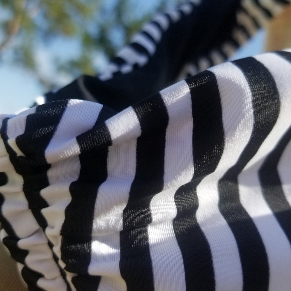 New! Lolli Striped Bandeau - Picture 5 of 6